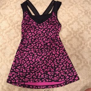 Lululemon Black/Magenta tank with Bra. Size 4.